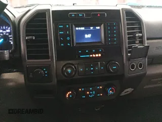 2020 Ford F-250 XL z VIN 1FT7X2BTXLEE50470, wystawiony jako IAAI lot #42786344 z przebiegiem 292 133 mil mil oraz . Historia ofert i sprzedaży dostępna na DreamBid. Obrazek 33.