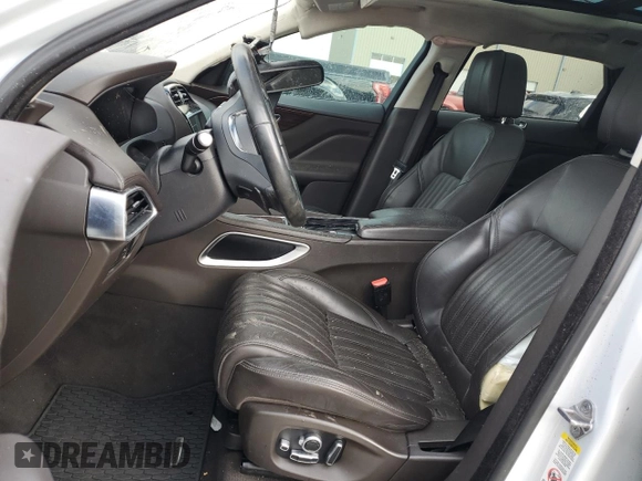 2018 Jaguar F-Pace 30t Portfolio with VIN SADCN2GXXJA321914, listed as a Copart auction lot 84450544 with 115,374 mi miles and Salvage title. Bid and sale history available at DreamBid. Image 7.
