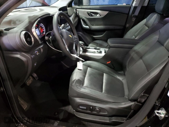 2024 Chevrolet Blazer LT z VIN 3GNKBJR40RS198008, wystawiony jako Copart lot #50523015 z przebiegiem 27 564 mil mil oraz Nie do naprawy • Non repairable. Historia ofert i sprzedaży dostępna na DreamBid. Obrazek 7.