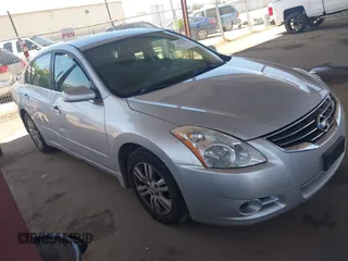 2012 Nissan Altima S z VIN 1N4AL2AP2CN566189, wystawiony jako IAAI lot #42272672 z przebiegiem 147 349 mil mil oraz . Historia ofert i sprzedaży dostępna na DreamBid. Obrazek 1.