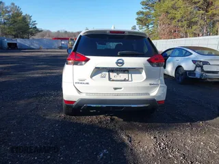 2017 Nissan Rogue SV with VIN 5N1AT2MV2HC843023, listed as a IAAI auction lot 41664836 with 69,946 mi miles and . Bid and sale history available at carsss.com. Image 16.