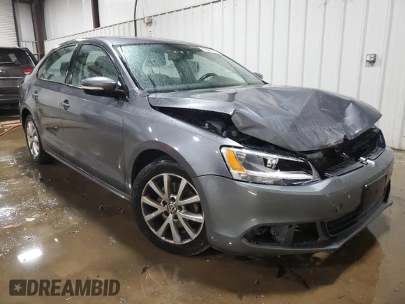 2012 Volkswagen Jetta SE with VIN 3VWDP7AJ4CM368242, listed as a Copart auction lot 60839345 with 236,216 mi miles and Salvage title. Bid and sale history available at DreamBid. Image 4.