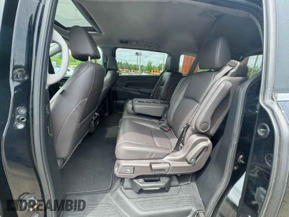 2019 Honda Odyssey EX-L z VIN 5FNRL6H78KB125979, wystawiony jako Copart lot #59495705 z przebiegiem 199 380 mil mil oraz Czysty tytuł • Clean title. Historia ofert i sprzedaży dostępna na DreamBid. Obrazek 6.