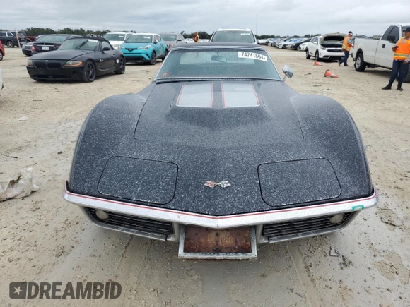 1969 Chevrolet Corvette z VIN 1946795712213, wystawiony jako Copart lot #74741564 z przebiegiem 92 858 mil mil oraz Szkoda całkowita • Salvage title. Historia ofert i sprzedaży dostępna na DreamBid. Obrazek 5.