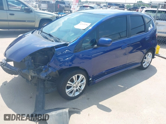 2010 Honda Fit Sport с VIN JHMGE8H4XAC025203, выставлен на аукционе IAAI как лот 42265296 с пробегом 172 352 миль миль и . История ставок и продаж доступна на DreamBid. Изображение 20.