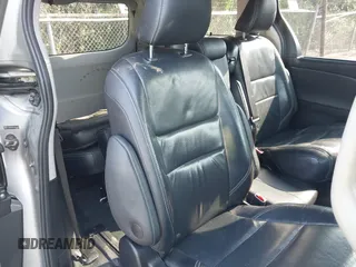 2015 Toyota Sienna SE с VIN 5TDXK3DC8FS665488, выставлен на аукционе IAAI как лот 42398692 с пробегом 110 446 миль миль и . История ставок и продаж доступна на DreamBid. Изображение 8.