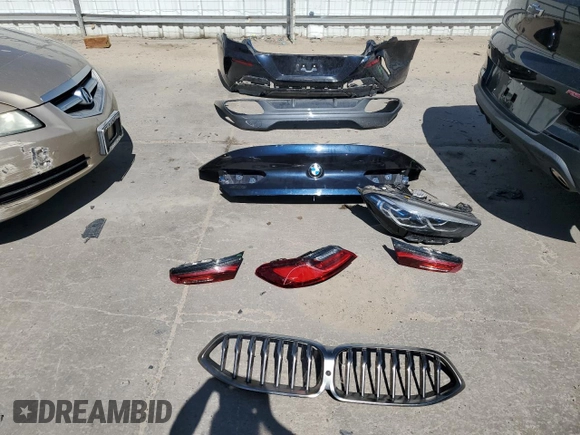 2021 BMW 8 Series M850i with VIN WBAGV8C00MCF55108, listed as a Copart auction lot 56305084 with 27,399 mi miles and Salvage Title. Bid and sale history available at DreamBid. Image 12.