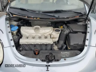 2010 Volkswagen New Beetle Coupe with VIN 3VWRG3AG9AM018010, listed as a Copart auction lot 85186234 with 146,824 mi miles and Salvage Title. Bid and sale history available at carsss.com. Image 11.