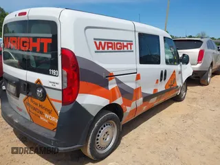 2020 Ram ProMaster City Cargo Tradesman z VIN ZFBHRFAB0L6S47079, wystawiony jako IAAI lot #42057694 z przebiegiem 69 115 mil mil oraz . Historia ofert i sprzedaży dostępna na DreamBid. Obrazek 4.