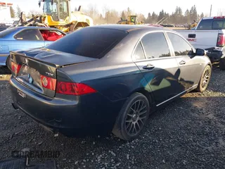 2004 Acura TSX w/Navigation with VIN JH4CL96984C000085, listed as a IAAI auction lot 41412527 with 217,532 mi miles. Bid and sale history available at carsss.com. Image 4.