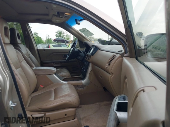 2005 Honda Pilot EX-L z VIN 2HKYF187X5H548431, wystawiony jako IAAI lot #42202692 z przebiegiem 199 889 mil mil oraz . Historia ofert i sprzedaży dostępna na DreamBid. Obrazek 5.