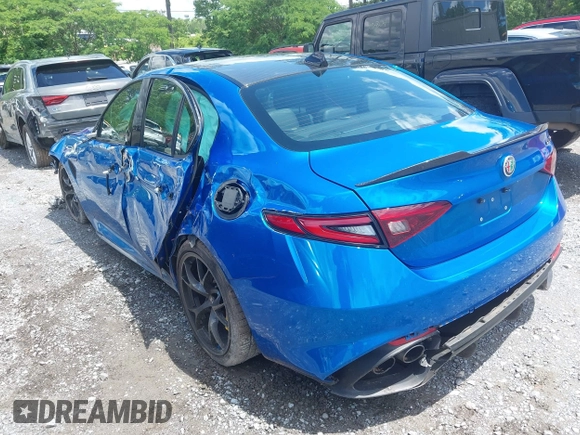 2021 Alfa Romeo Giulia Quadrifoglio with VIN ZARFAMEV1M7648209, listed as a IAAI auction lot 42241740 with 48,850 mi miles and . Bid and sale history available at DreamBid. Image 3.