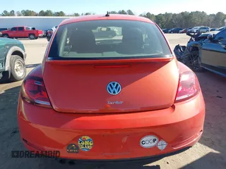 2019 Volkswagen Beetle S with VIN 3VWFD7AT7KM719940, listed as a IAAI auction lot 41190839 with 77,627 mi miles. Bid and sale history available at carsss.com. Image 17.