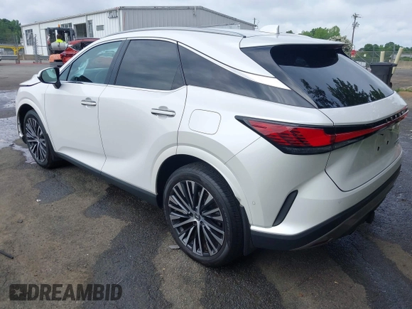 2024 Lexus RX 350 with VIN 2T2BAMCA6RC069209, listed as a IAAI auction lot 42492916 with 9,748 mi miles and . Bid and sale history available at DreamBid. Image 3.