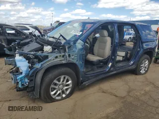 2023 Chevrolet Traverse LS z VIN 1GNERFKWXPJ122652, wystawiony jako Copart lot #53452615 z przebiegiem Nie podano mil oraz Szkoda całkowita • Salvage title. Historia ofert i sprzedaży dostępna na DreamBid. Obrazek 1.