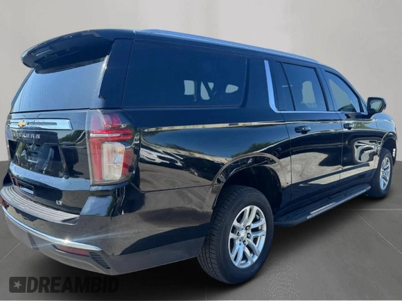 2021 Chevrolet Suburban LT z VIN 1GNSCCKD2MR303016, wystawiony jako Copart lot #57201425 z przebiegiem 244 286 mil mil oraz Czysty tytuł • Clean title. Historia ofert i sprzedaży dostępna na DreamBid. Obrazek 4.