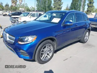 2017 Mercedes-Benz GLC 300 z VIN WDC0G4JB7HF128354, wystawiony jako IAAI lot #42278665 z przebiegiem 138 573 mil mil oraz . Historia ofert i sprzedaży dostępna na DreamBid. Obrazek 17.