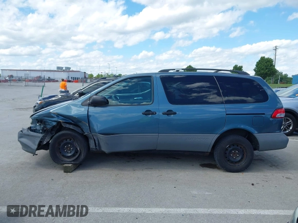 2002 Toyota Sienna LE with VIN 4T3ZF13C62U479542, listed as a IAAI auction lot 42295904 with 199,041 mi miles and . Bid and sale history available at DreamBid. Image 14.