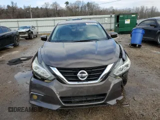 2017 Nissan Altima SL with VIN 1N4AL3AP6HC288924, listed as a Copart auction lot 42353545 with 291,706 mi miles and Salvage title. Bid and sale history available at DreamBid. Image 5.