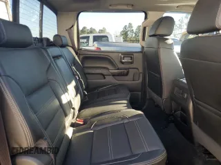 2016 GMC Sierra 3500HD Denali z VIN 1GT42YE84GF180390, wystawiony jako Copart lot #47046815 z przebiegiem 885 857 mil mil oraz Szkoda całkowita • Salvage title. Historia ofert i sprzedaży dostępna na DreamBid. Obrazek 10.
