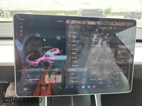 2020 Tesla Model 3 Standard Range Plus z VIN 5YJ3E1EA5LF599103, wystawiony jako Copart lot #59159465 z przebiegiem 32 614 mil mil oraz Czysty tytuł • Clean title. Historia ofert i sprzedaży dostępna na DreamBid. Obrazek 9.