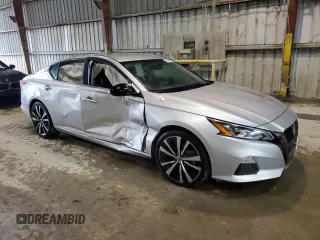 2019 Nissan Altima SR with VIN 1N4BL4CV0KC197015, listed as a Copart auction lot 49549033 with 52,631 mi miles and Salvage Title. Bid and sale history available at DreamBid. Image 4.