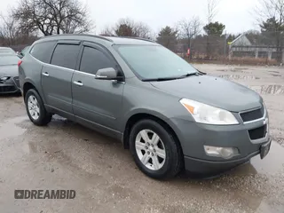 2011 Chevrolet Traverse 1LT z VIN 1GNKRGEDXBJ267766, wystawiony jako IAAI lot #41845449 z przebiegiem 165 987 mil mil oraz . Historia ofert i sprzedaży dostępna na DreamBid. Obrazek 1.
