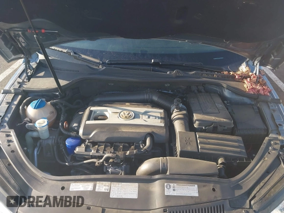 2012 Volkswagen Eos Komfort with VIN WVWBW7AH1CV022066, listed as a IAAI auction lot 41950391 with 98,877 mi miles and . Bid and sale history available at DreamBid. Image 10.