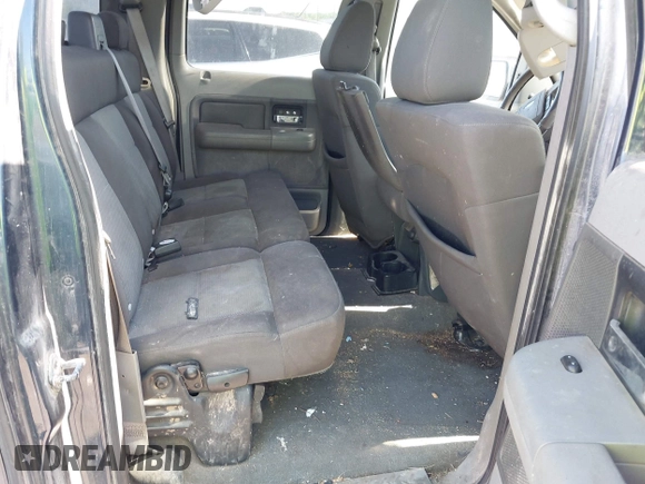 2004 Ford F-150 XLT with VIN 1FTRW14W74KC93965, listed as a IAAI auction lot 42234668 with 190,139 mi miles and . Bid and sale history available at DreamBid. Image 8.
