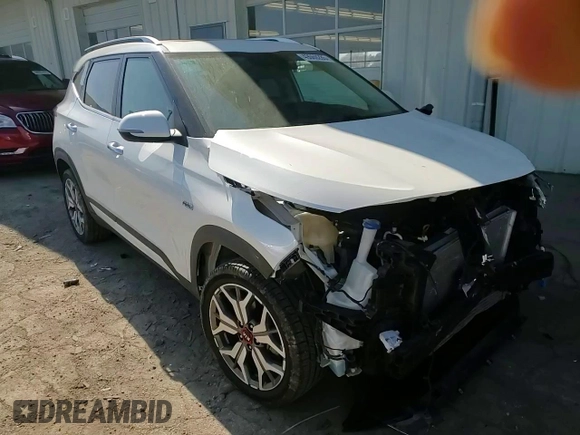 2021 Kia Seltos SX z VIN KNDETCA23M7082933, wystawiony jako Copart lot #49069285 z przebiegiem 31 655 mil mil oraz Szkoda całkowita • Salvage title. Historia ofert i sprzedaży dostępna na DreamBid. Obrazek 12.