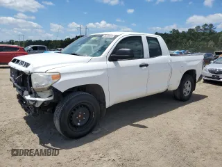 2017 Toyota Tundra SR z VIN 5TFRM5F10HX118030, wystawiony jako Copart lot #56358525 z przebiegiem 156 315 mil mil oraz Czysty tytuł • Clean title. Historia ofert i sprzedaży dostępna na DreamBid. Obrazek 1.