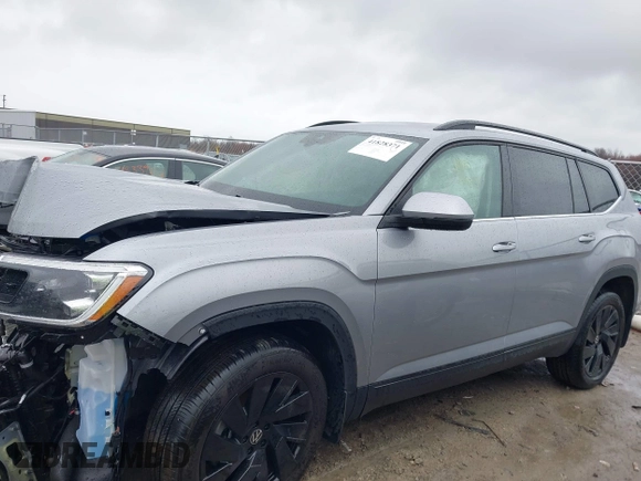 2024 Volkswagen Atlas SE with VIN 1V2HR2CA4RC593252, listed as a IAAI auction lot 41828371 with 7,317 mi miles and . Bid and sale history available at DreamBid. Image 15.