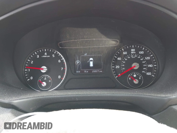 2016 Kia Sorento LX with VIN 5XYPG4A57GG072247, listed as a IAAI auction lot 42180335 with 193,571 mi miles. Bid and sale history available at carsss.com. Image 7.