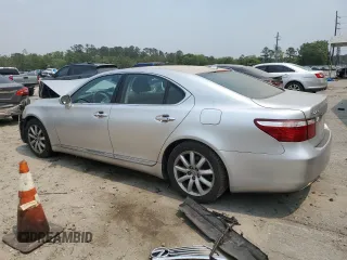 2008 Lexus LS 460 z VIN JTHBL46F985055496, wystawiony jako Copart lot #53060695 z przebiegiem 239 488 mil mil oraz Szkoda całkowita • Salvage title. Historia ofert i sprzedaży dostępna na DreamBid. Obrazek 2.