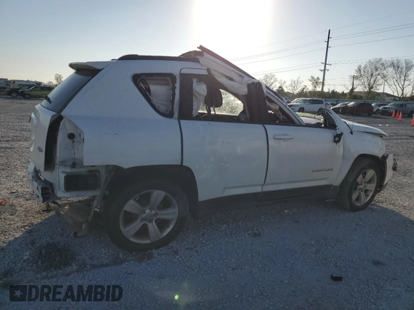 2016 Jeep Compass Latitude with VIN 1C4NJCEA4GD620293, listed as a Copart auction lot 44492715 with 0 mi miles and Salvage Title. Bid and sale history available at carsss.com. Image 3.