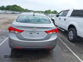 2012 Hyundai Elantra GLS с VIN KMHDH4AE7CU364937, выставлен на аукционе IAAI как лот 42312743 с пробегом 170 695 миль миль и . История ставок и продаж доступна на DreamBid. Изображение 17.