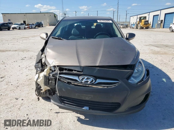2012 Hyundai Accent SE z VIN KMHCU5AE7CU005441, wystawiony jako Copart lot #56795225 z przebiegiem 137 116 mil mil oraz Szkoda całkowita • Salvage title. Historia ofert i sprzedaży dostępna na DreamBid. Obrazek 5.