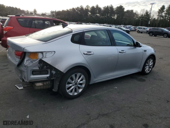 2018 Kia Optima EX with VIN 5XXGU4L32JG227769, listed as a Copart auction lot 48283665 with 43,638 mi miles and Salvage Title. Bid and sale history available at carsss.com. Image 3.