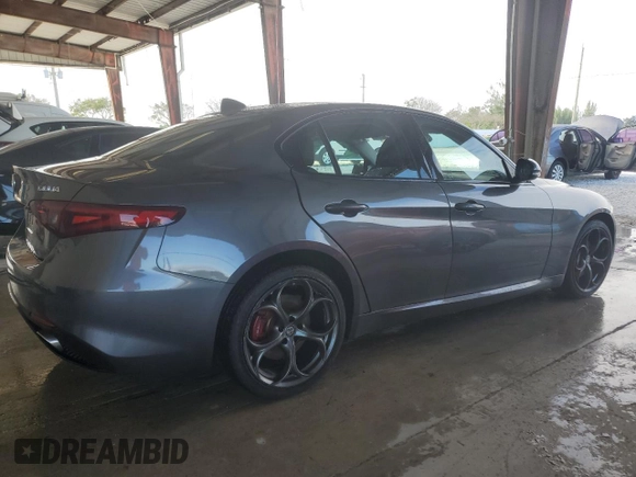 2019 Alfa Romeo Giulia Ti Sport with VIN ZARFANBN2K7622452, listed as a Copart auction lot 81540384 with 58,193 mi miles and Non Repairable. Bid and sale history available at carsss.com. Image 3.