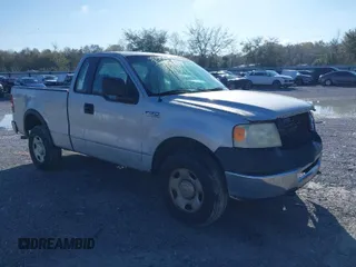 2008 Ford F-150 XL with VIN 1FTRF14W08KC74194, listed as a IAAI auction lot 41857239 with 208,084 mi miles. Bid and sale history available at carsss.com. Image 1.