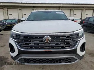 2024 Volkswagen Atlas SE with VIN 1V2LE2CA8RC263457, listed as a Copart auction lot 89281675 with 37 mi miles and Salvage title. Bid and sale history available at DreamBid. Image 5.