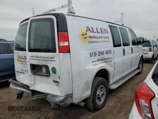 2019 GMC Savana Cargo Van with VIN 1GTW7AFG8K1272311, listed as a Copart auction lot 87918855 with 141,396 mi miles and Salvage Title. Bid and sale history available at carsss.com. Image 3.