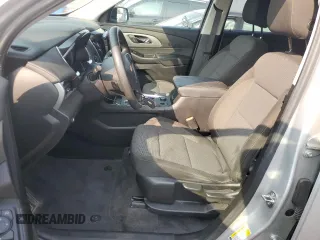 2020 Chevrolet Traverse LS z VIN 1GNERFKW8LJ160889, wystawiony jako Copart lot #59148015 z przebiegiem 107 696 mil mil oraz Szkoda całkowita • Salvage title. Historia ofert i sprzedaży dostępna na DreamBid. Obrazek 7.