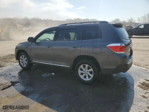 2012 Toyota Highlander with VIN 5TDBK3EH8CS156453, listed as a Copart auction lot 49958205 with 58,602 mi miles and Salvage Title. Bid and sale history available at carsss.com. Image 2.