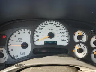 2006 Chevrolet Silverado SS z VIN 2GCEC19N561178209, wystawiony jako Copart lot #44487665 z przebiegiem 155 319 mil mil oraz Szkody całkowita. Historia ofert i sprzedaży dostępna na DreamBid. Obrazek 9.