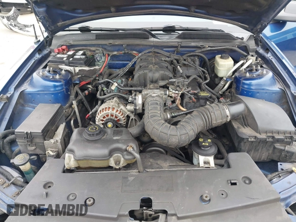 2007 Ford Mustang Deluxe with VIN 1ZVHT80N275215068, listed as a IAAI auction lot 41866367 with 174,791 mi miles. Bid and sale history available at carsss.com. Image 10.