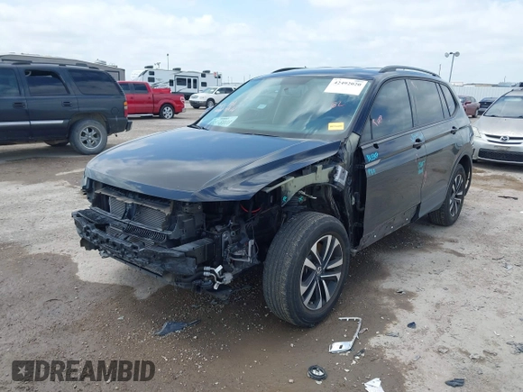 2022 Volkswagen Tiguan S with VIN 3VV0B7AX7NM137070, listed as a IAAI auction lot 42492020 with 24,396 mi miles and . Bid and sale history available at DreamBid. Image 17.