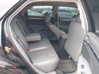 2005 Chrysler 300 Touring with VIN 2C3JA53G85H135564, listed as a IAAI auction lot 41822832 with 160,530 mi miles and . Bid and sale history available at DreamBid. Image 8.