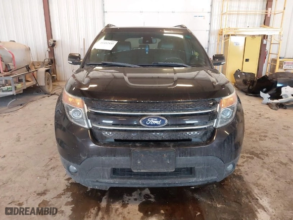 2014 Ford Explorer Limited with VIN 1FM5K8F83EGC41105, listed as a IAAI auction lot 41452555 with 152,193 mi miles. Bid and sale history available at carsss.com. Image 12.