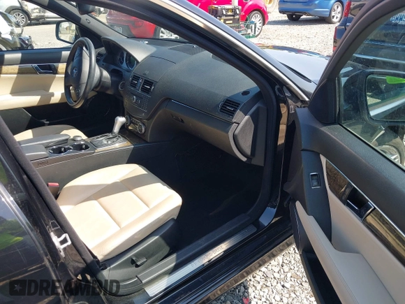 2008 Mercedes-Benz C 350 Sport with VIN WDDGF56X88F045135, listed as a IAAI auction lot 42107349 with 126,012 mi miles and . Bid and sale history available at DreamBid. Image 5.